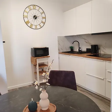 Summer Apartment